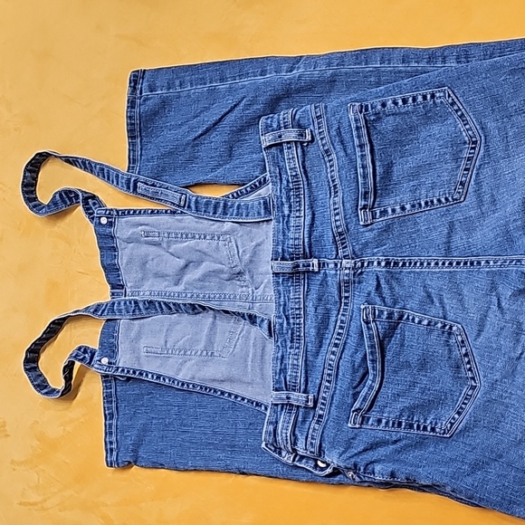 Cat & Jack Girls 10/12 Super Stretch Denim Overalls - Picture 2 of 3